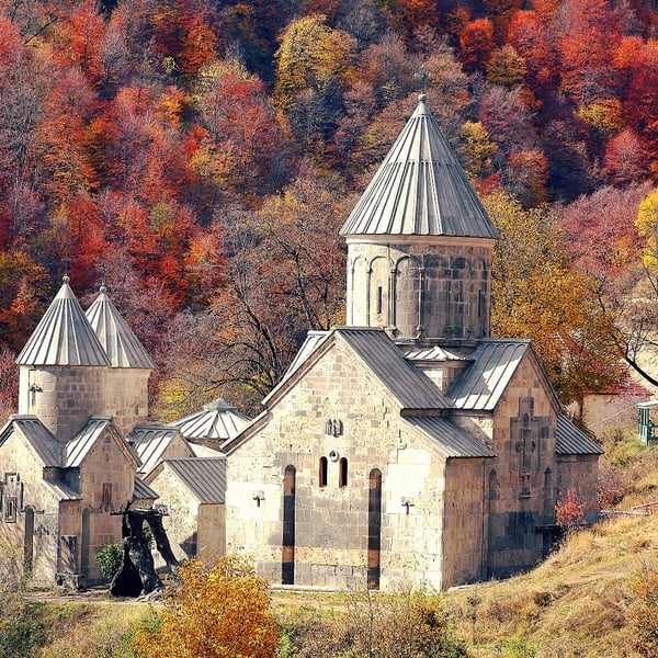 GOLDEN AUTUMN IN SUNNY ARMENIA